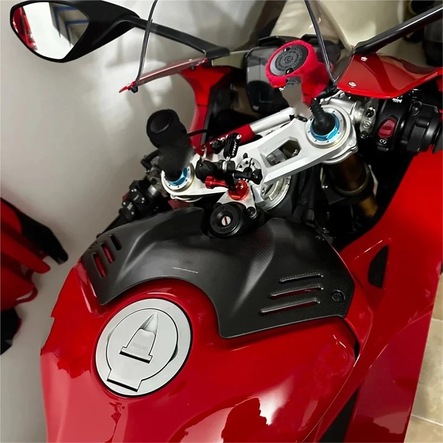 GSX400インパルス GK79A 羽根テールカウル ～95 GSX400